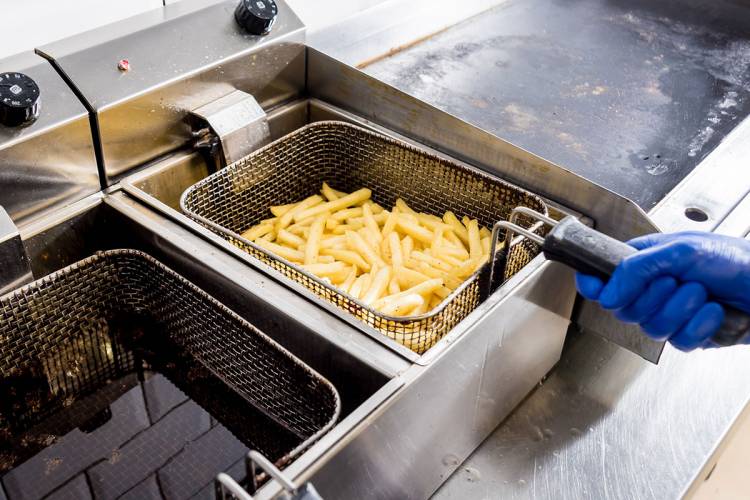 Friggitrice Professionale: Gestire e ottimizzare i picchi estivi di lavoro